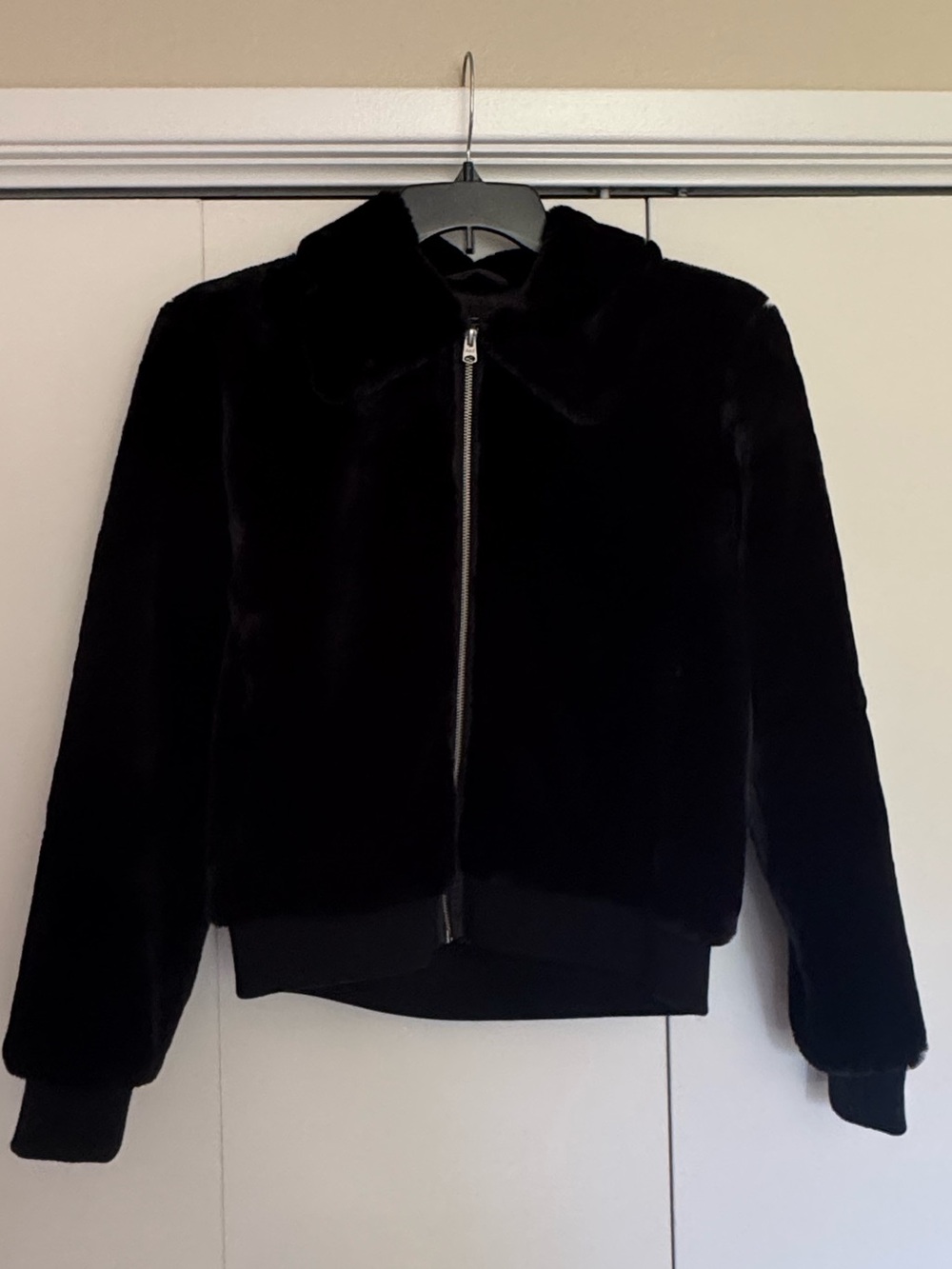 Abercrombie & Fitch Black Faux Fur Bomber Jacket - Picture 2 of 7